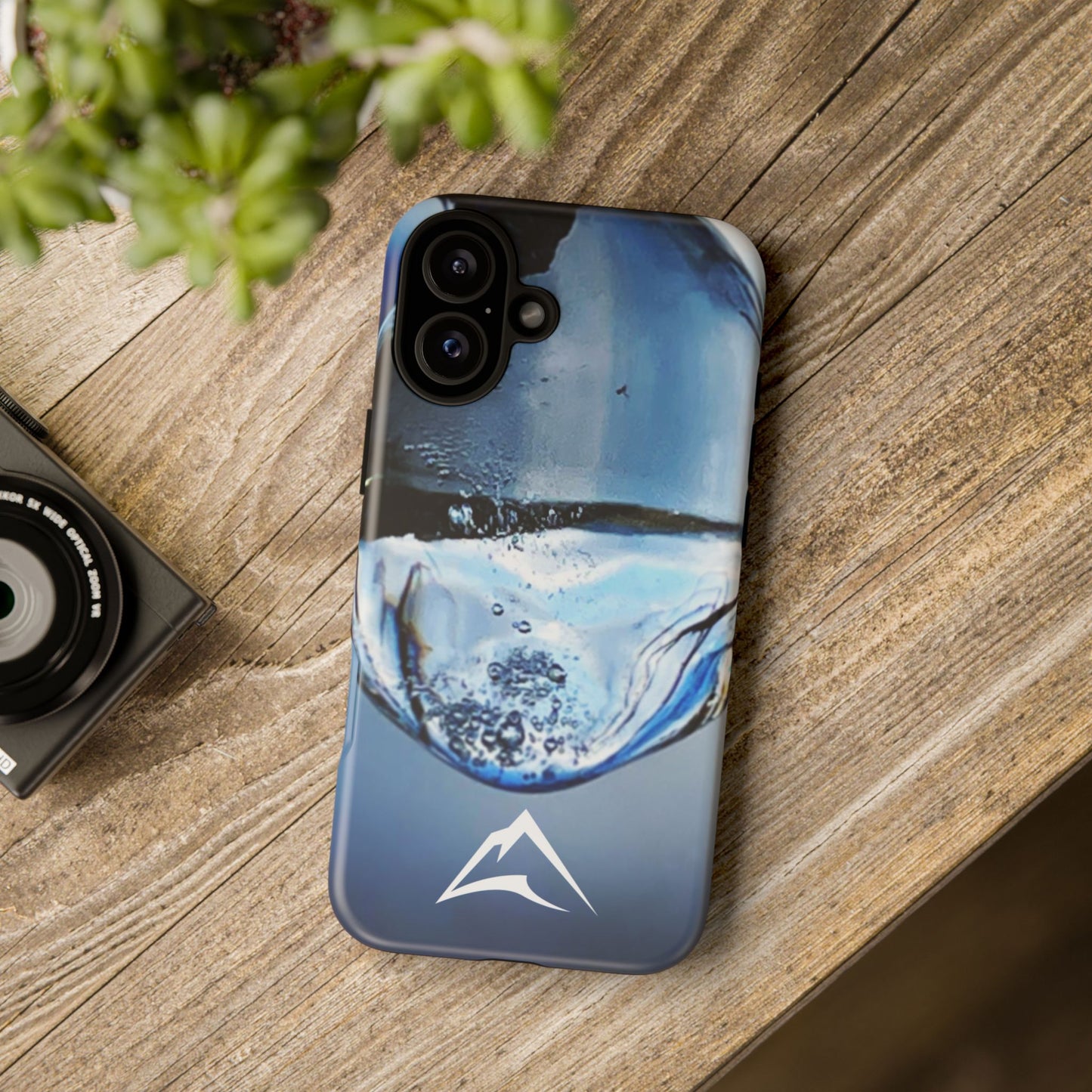 Tough Case | Photo: Time Frozen
