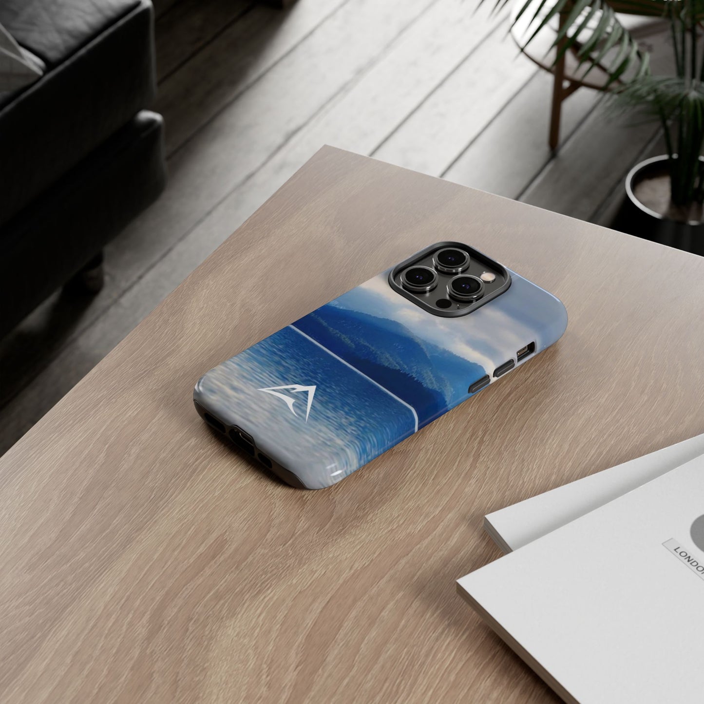 Tough Case | Photo: The Calm