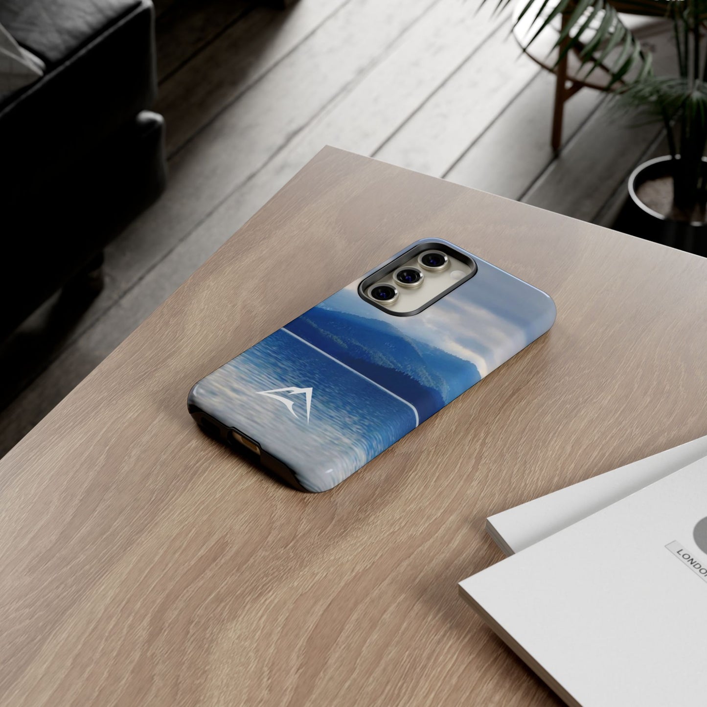 Tough Case | Photo: The Calm