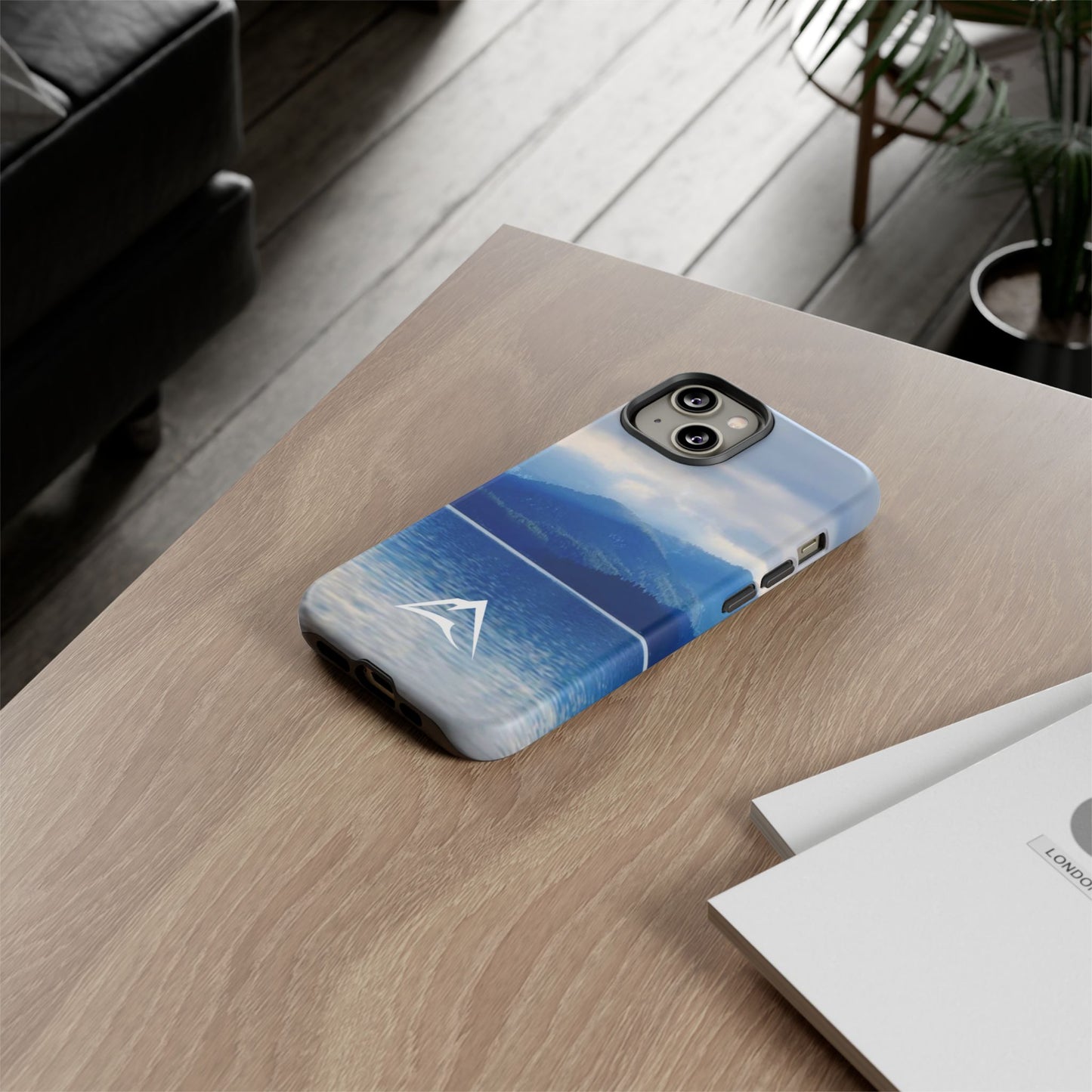 Tough Case | Photo: The Calm