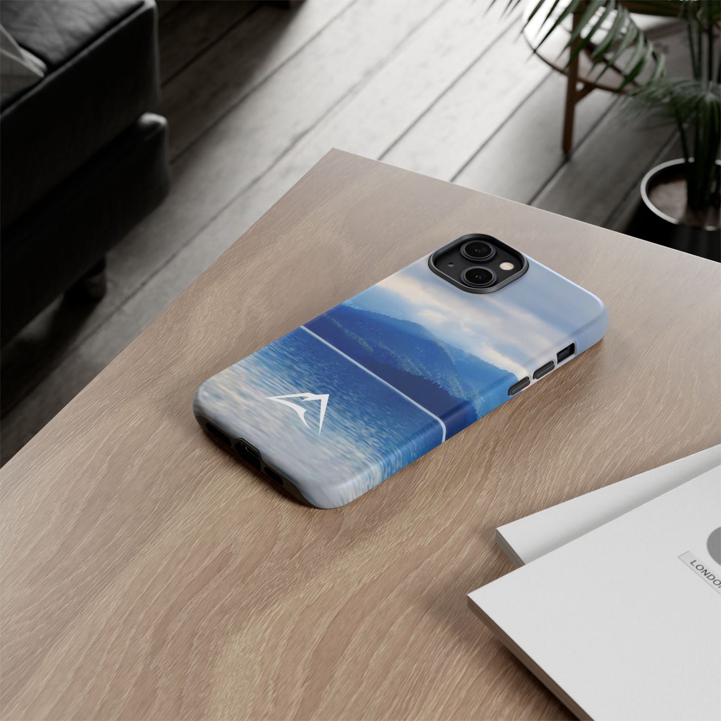 Tough Case | Photo: The Calm