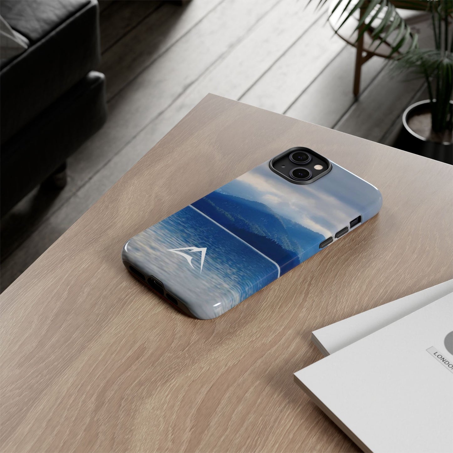 Tough Case | Photo: The Calm