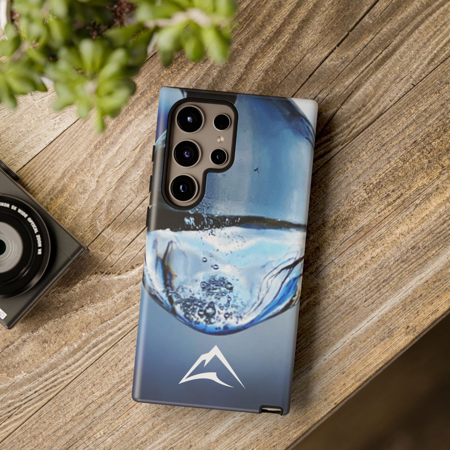 Tough Case | Photo: Time Frozen