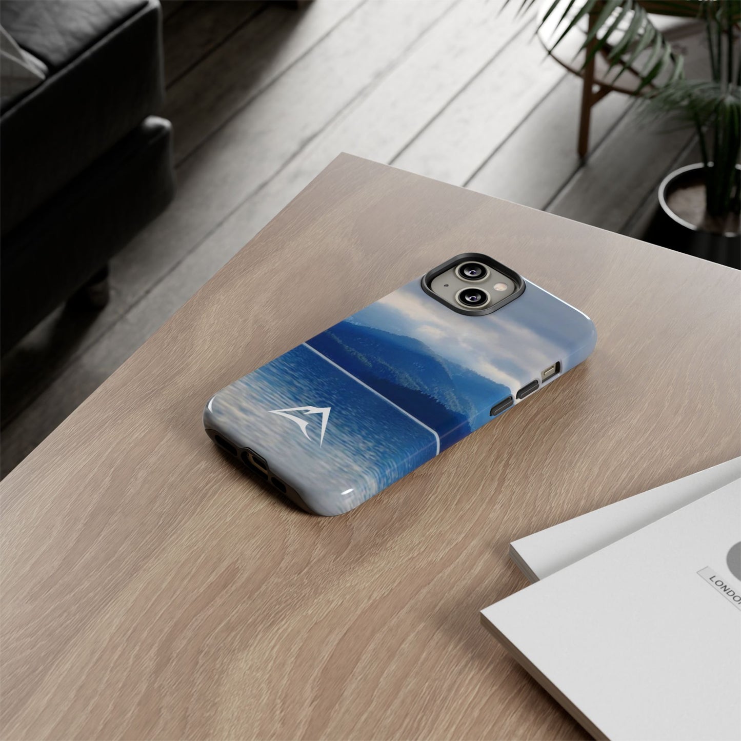Tough Case | Photo: The Calm