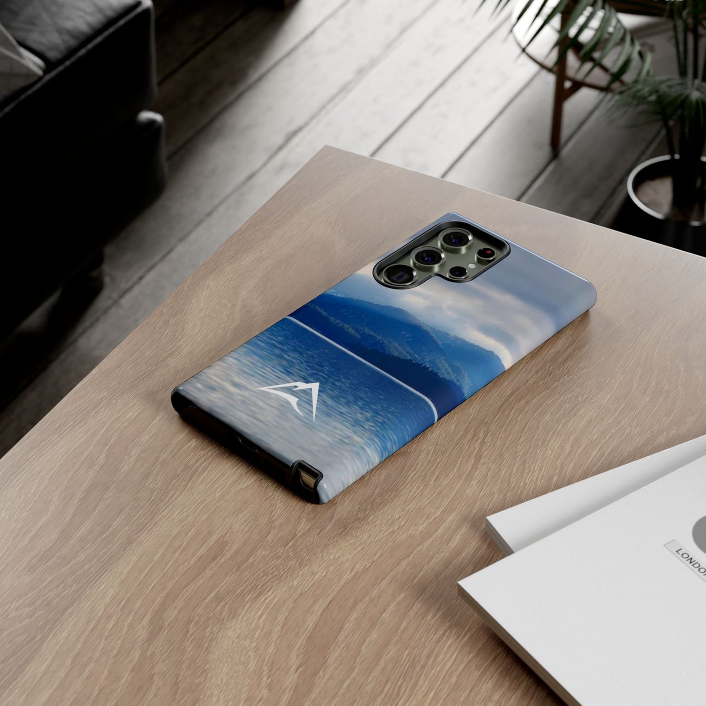 Tough Case | Photo: The Calm