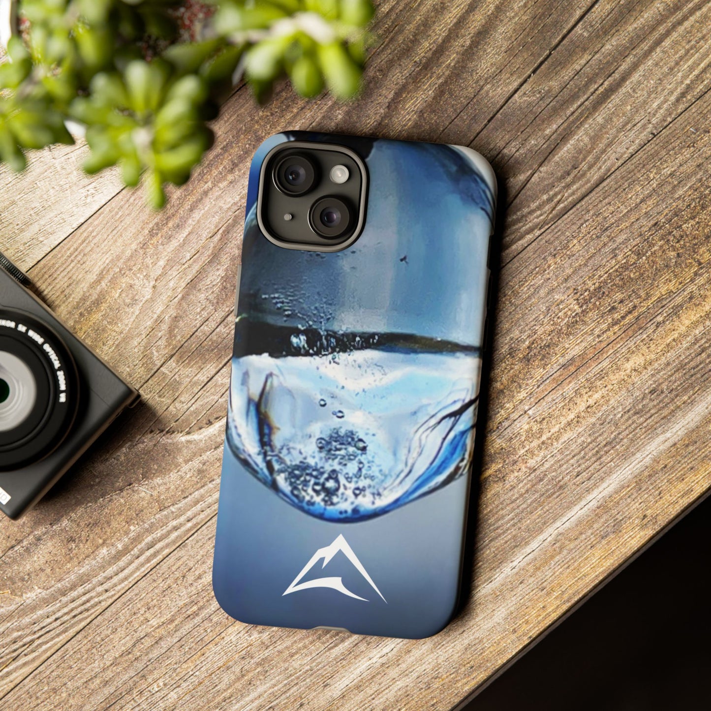 Tough Case | Photo: Time Frozen